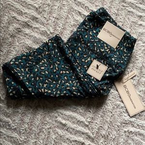 High- rise breathable workout leggings